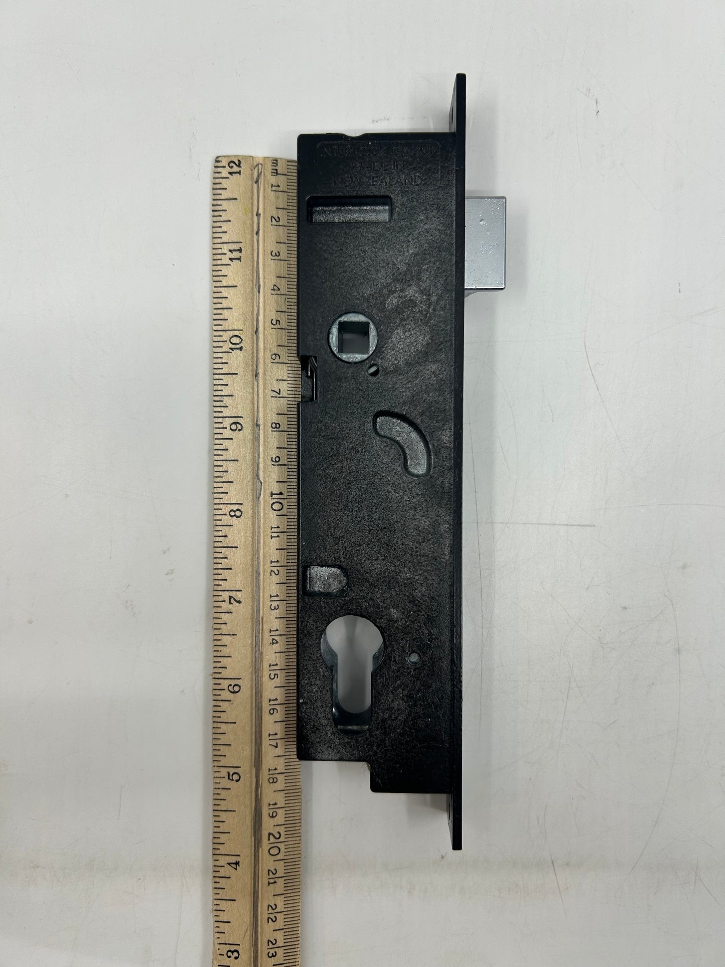 LCL LOCK 4P ACTIVE 30 BS 85MM 5/8" DEAD BOLT