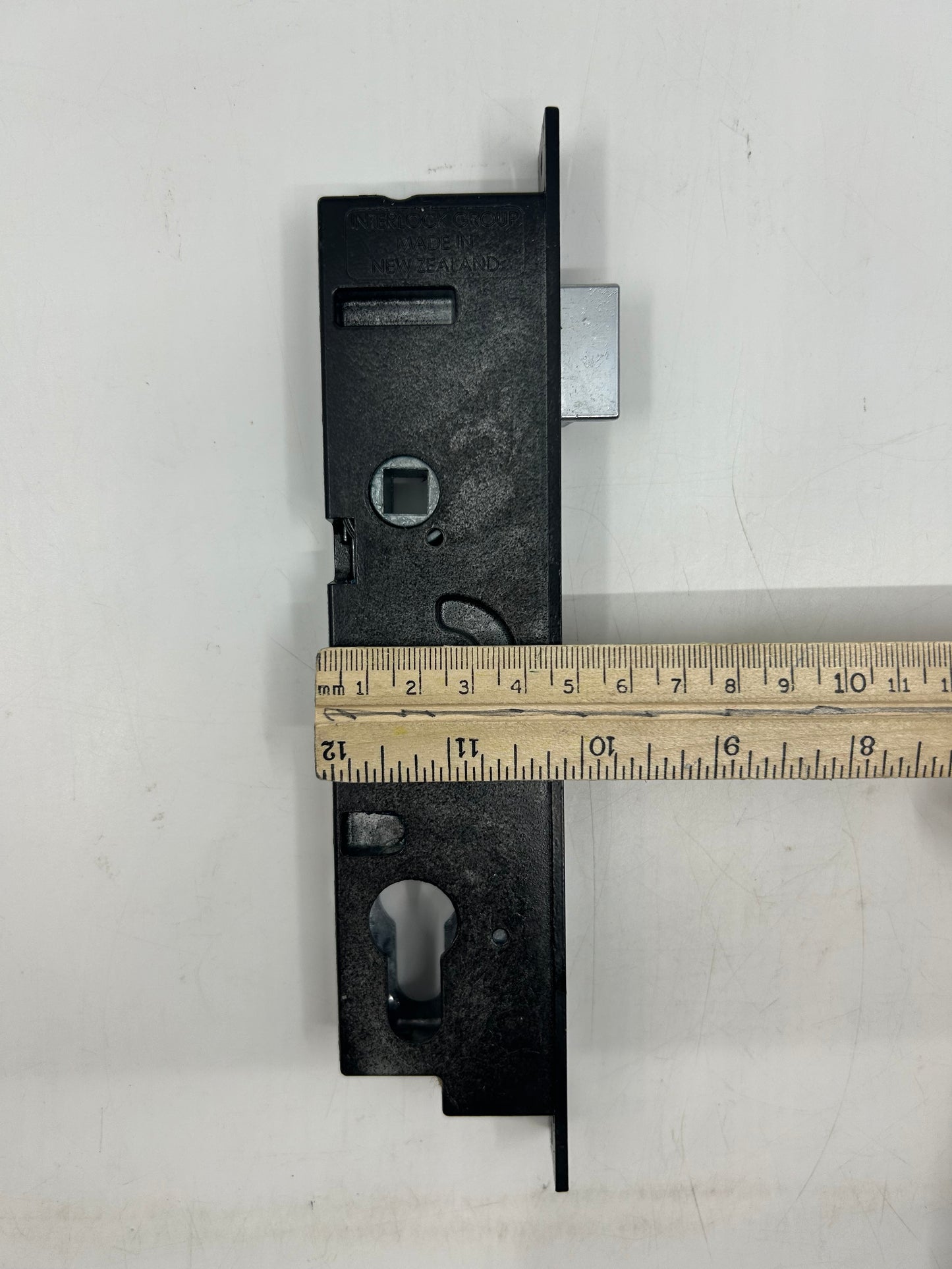 LCL LOCK 4P ACTIVE 30 BS 85MM 5/8" DEAD BOLT